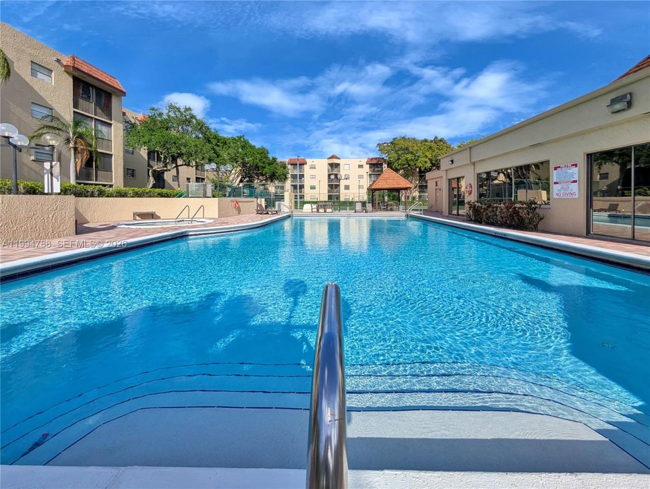 10501 W Broward Blvd , Unit 408, Plantation, FL 33324 Photo