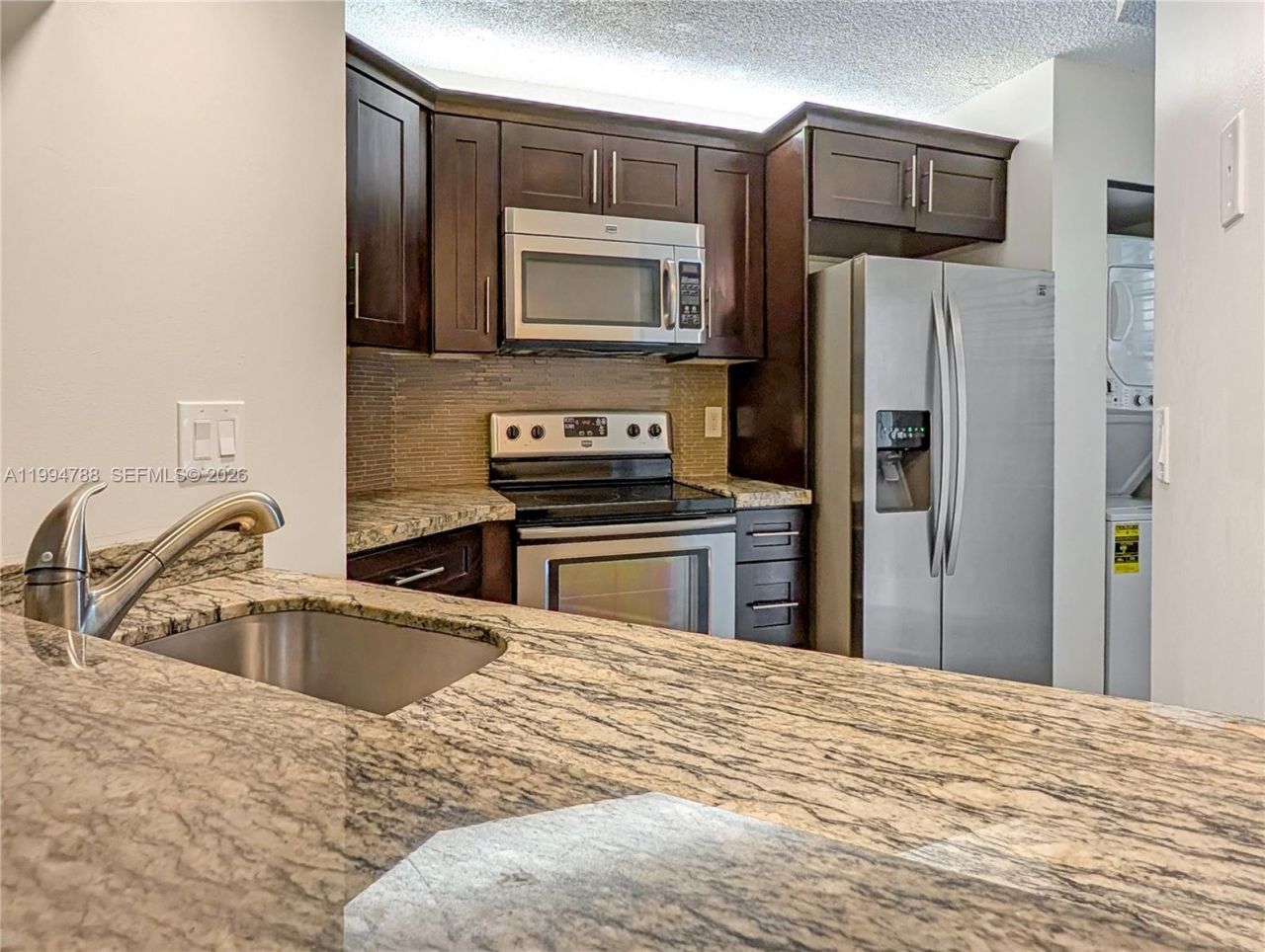 10501 W Broward Blvd , Unit 408, Plantation, FL 33324 Photo