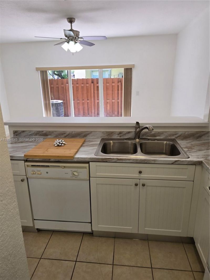 1575 NE 33rd Ave, Unit 104-9, Homestead, FL 33033 Photo