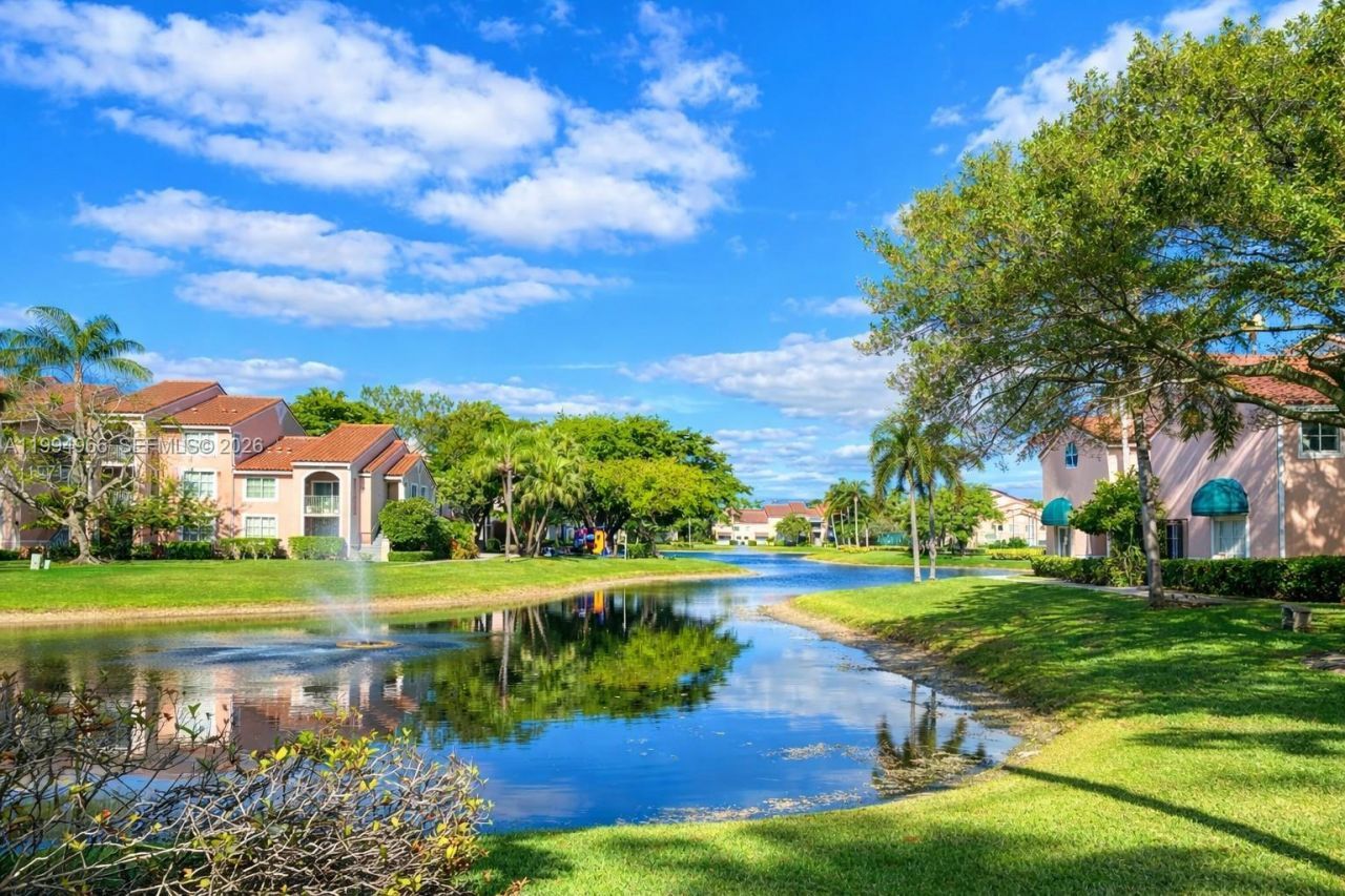 12166 Saint Andrews Pl , Unit 108, Miramar, FL 33025 Photo