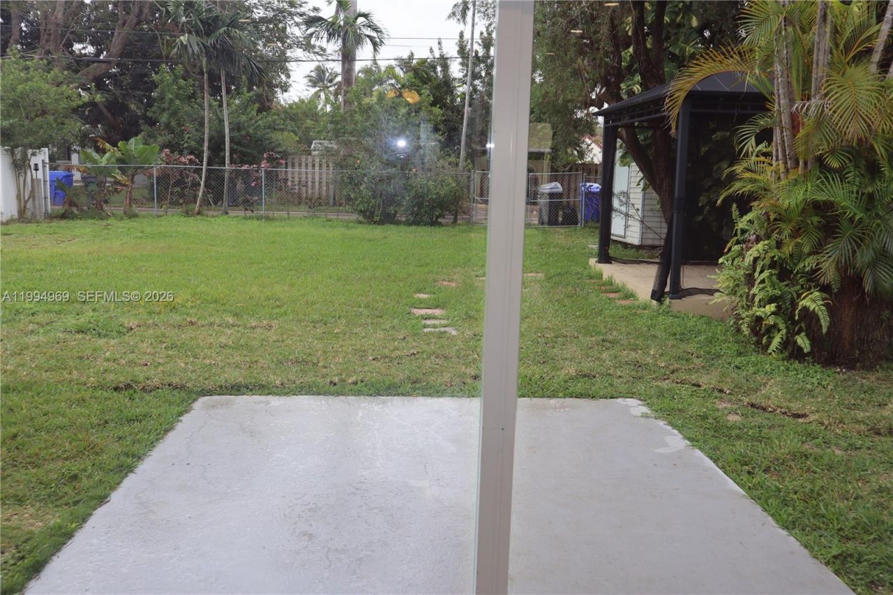 1426 Arthur St , Unit 1426, Hollywood, FL 33020 Photo