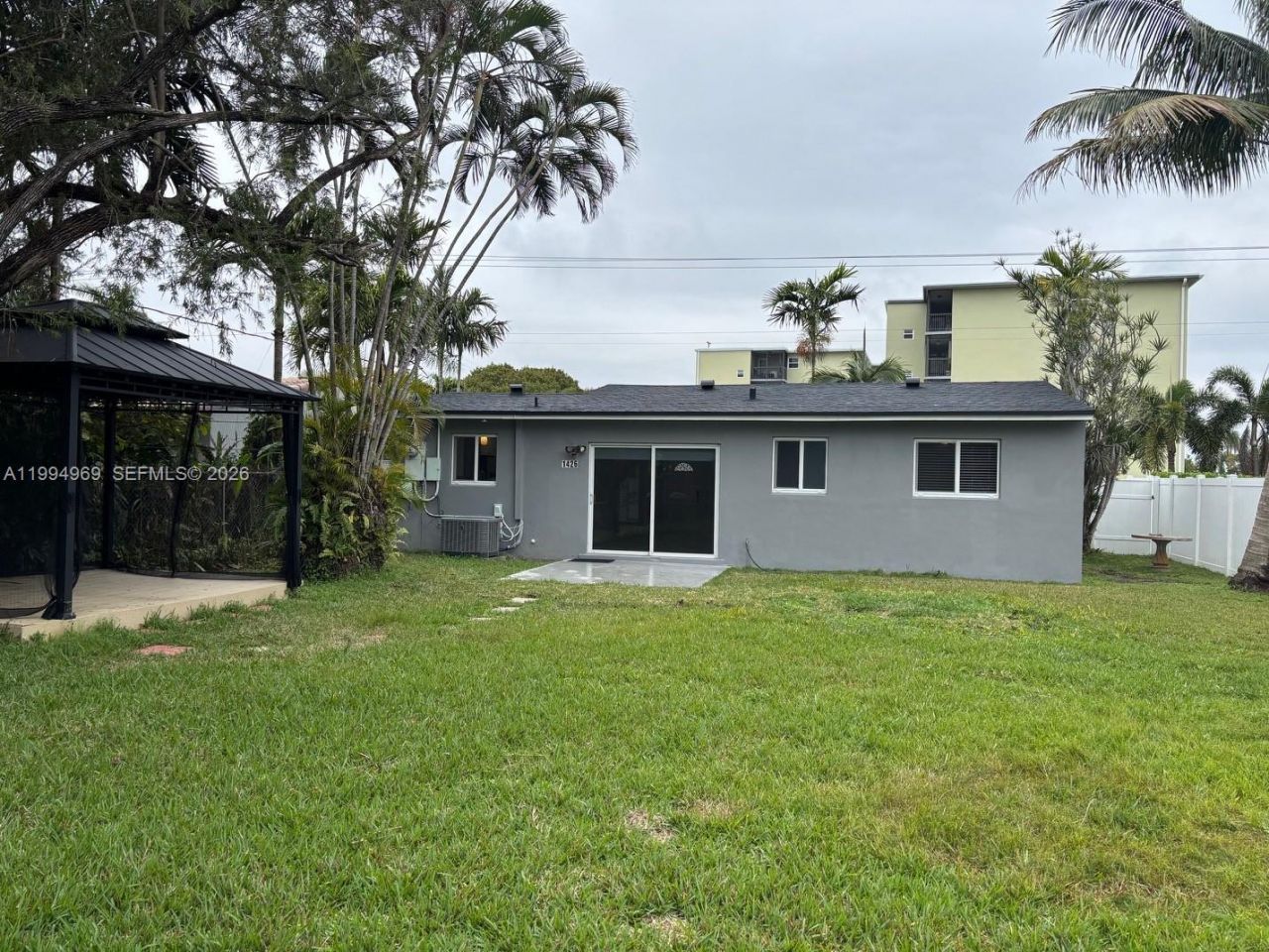 1426 Arthur St , Unit 1426, Hollywood, FL 33020 Photo