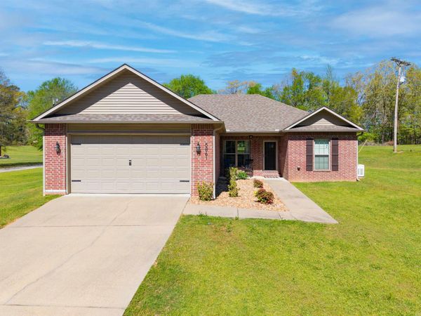 5861 Bauxite Cutoff Road, Bauxite, AR 72011