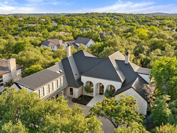 8609 Navidad DR, Austin, TX 78735