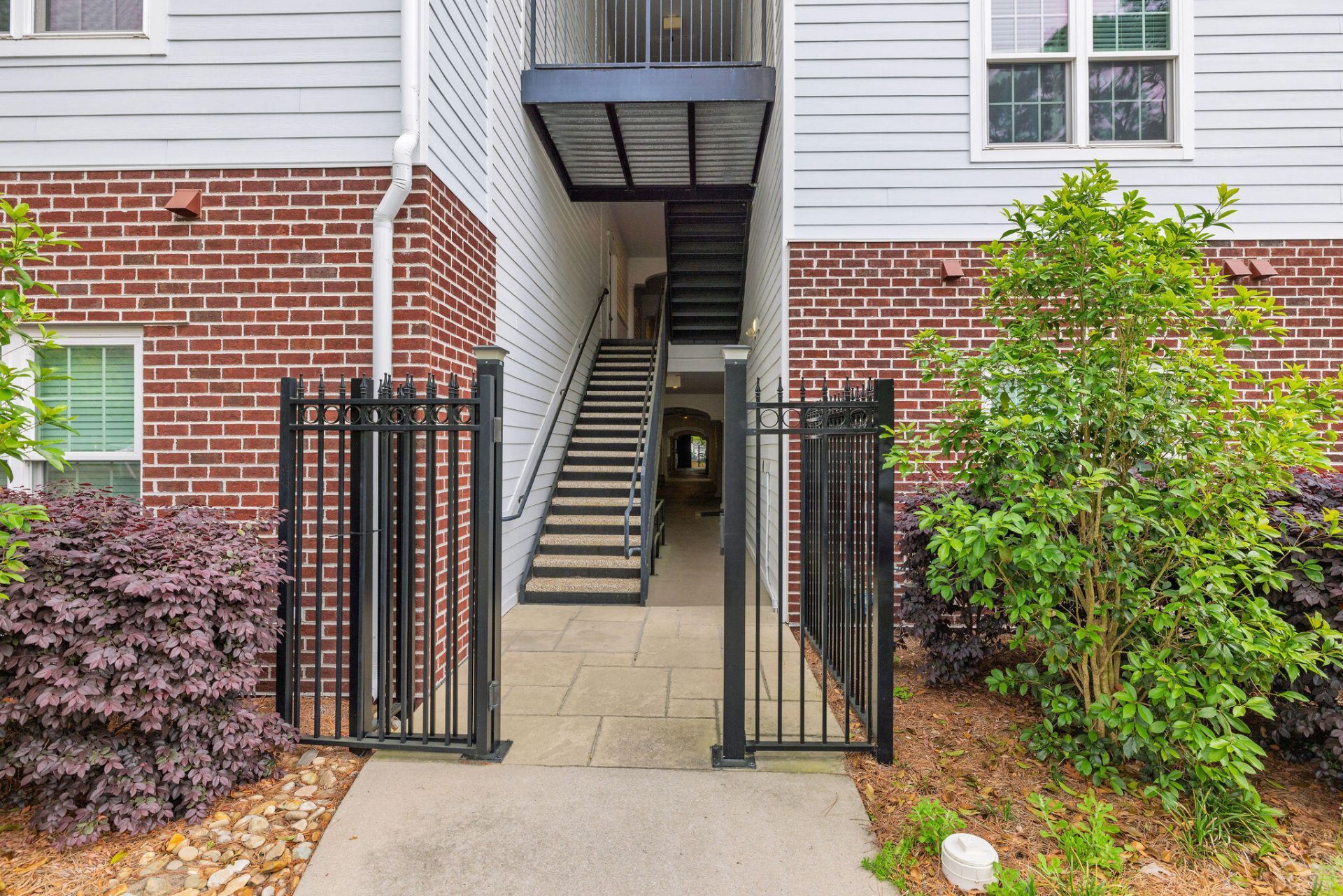 1025 Riverland Woods Place Photo 26