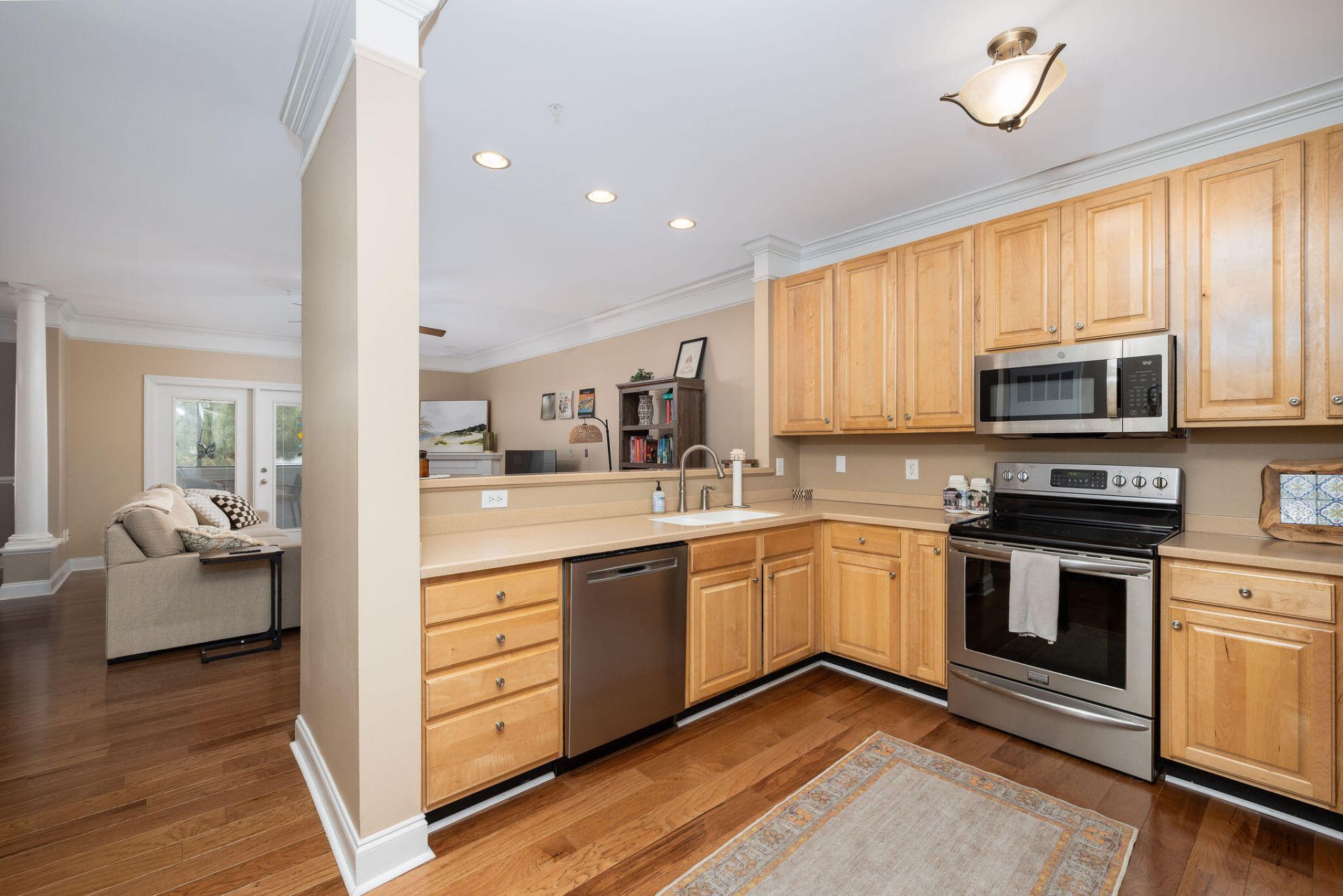 1025 Riverland Woods Place Photo 4