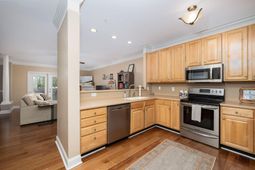 1025 Riverland Woods Place photo 4