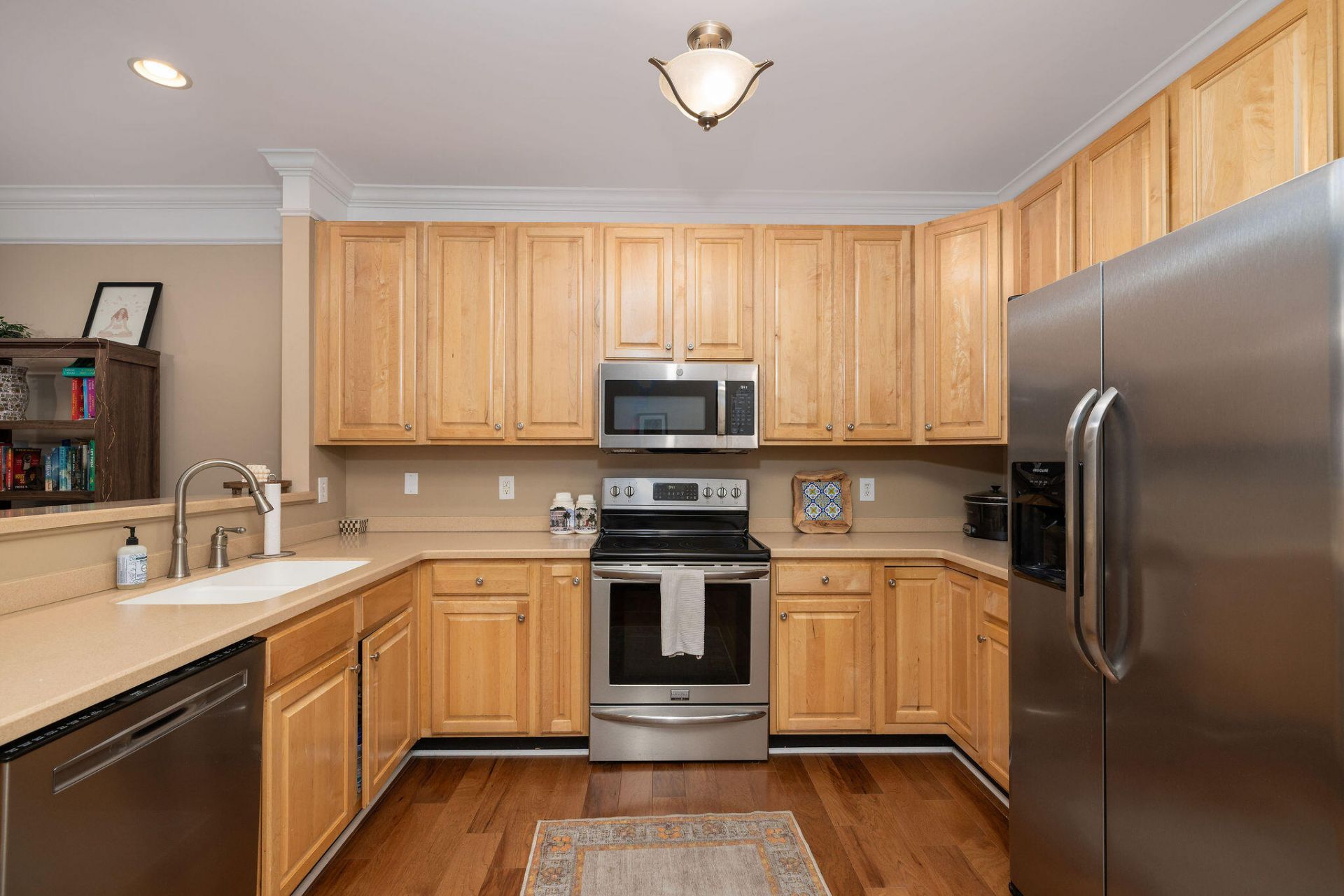 1025 Riverland Woods Place Photo 5