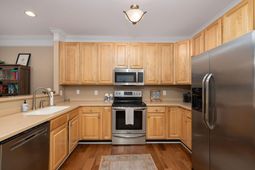 1025 Riverland Woods Place photo 4