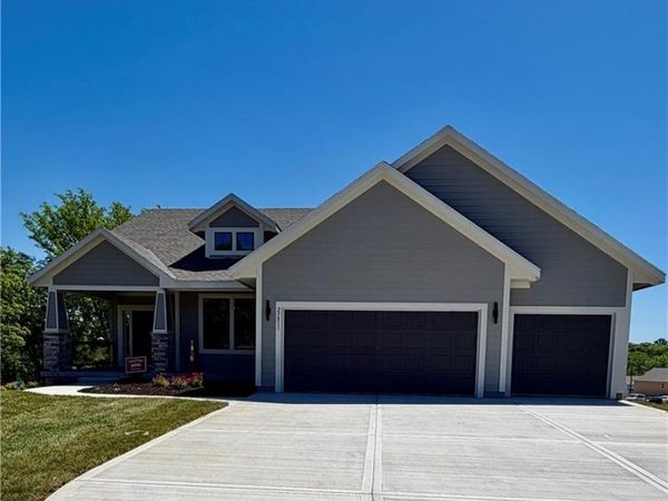 23811 W 59th Terrace, Shawnee, KS 66226