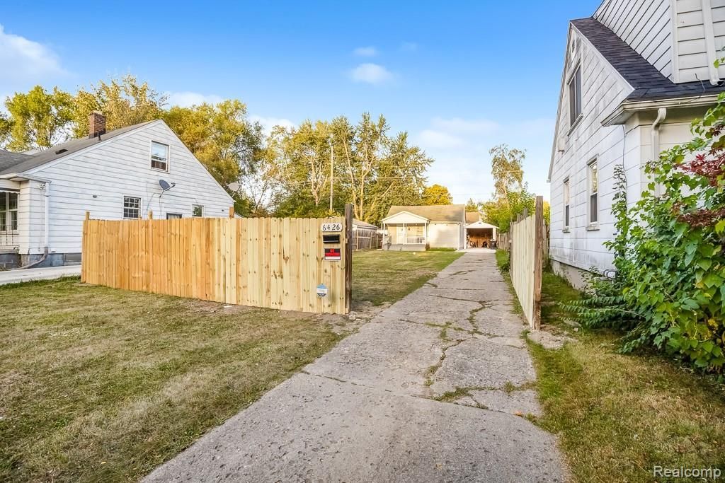 6426 Artesian Street, Detroit, MI 48228 Main Photo