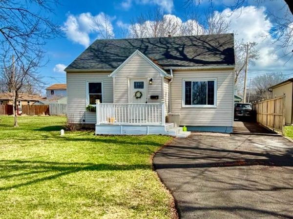 39 Manser Drive, Buffalo, NY 14226