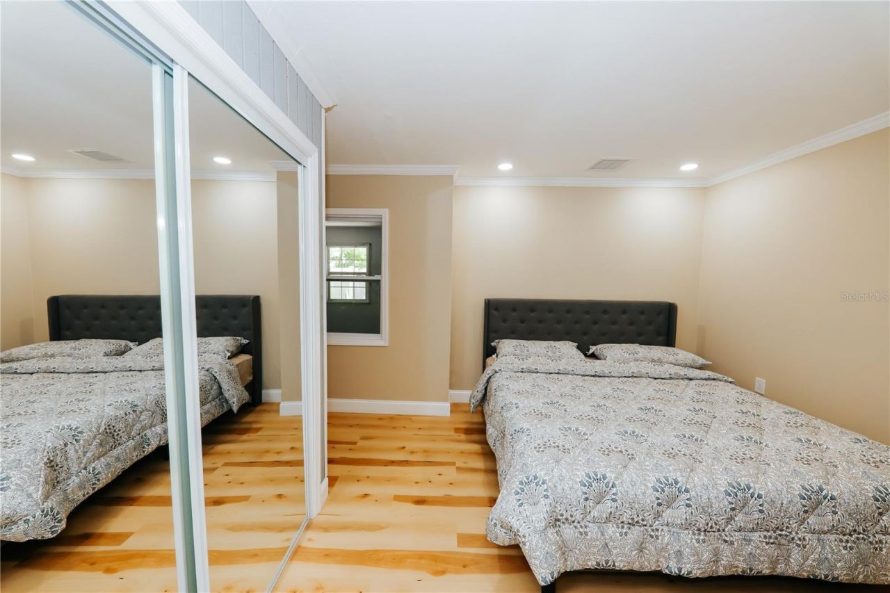 5211 24th Avenue Drive W, Bradenton, FL 34209 Photo