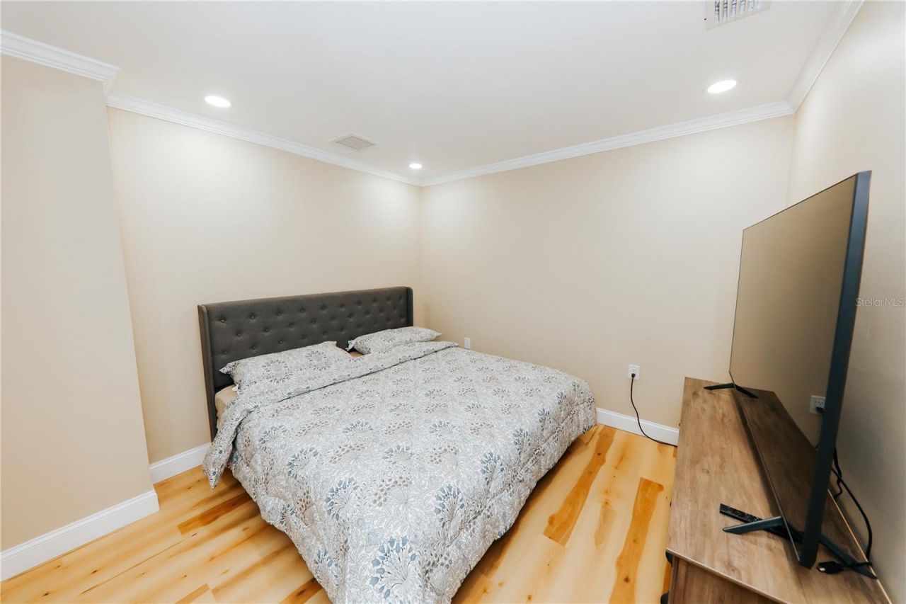 5211 24th Avenue Drive W, Bradenton, FL 34209 Photo