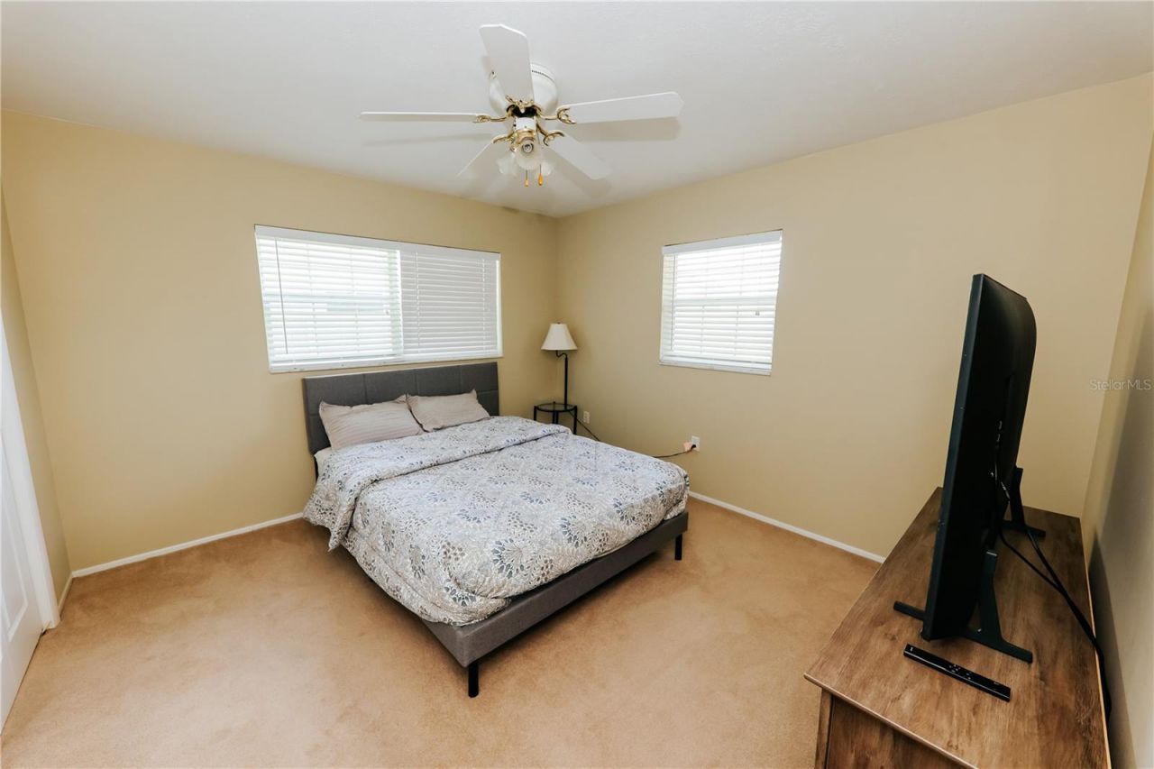 5211 24th Avenue Drive W, Bradenton, FL 34209 Photo