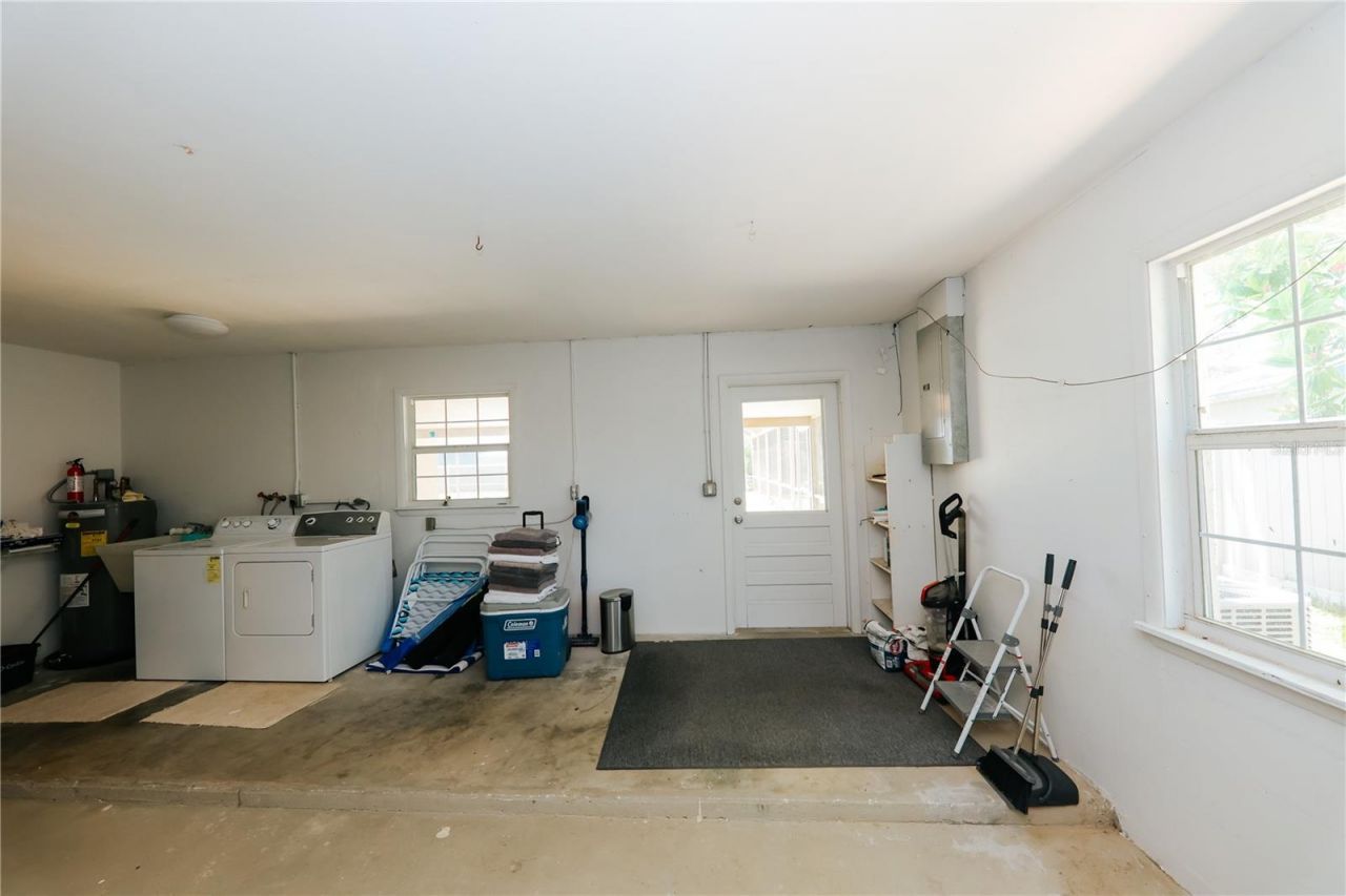 5211 24th Avenue Drive W, Bradenton, FL 34209 Photo