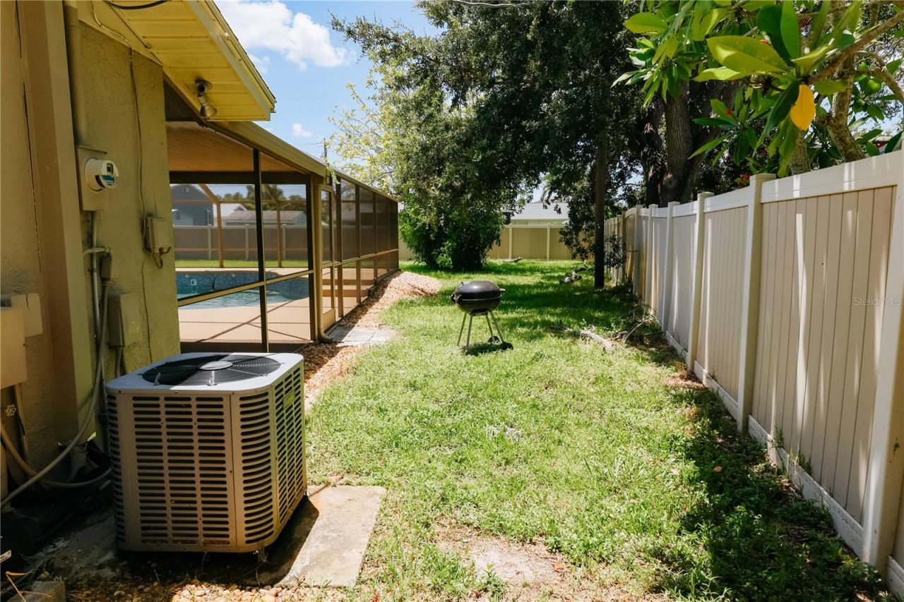 5211 24th Avenue Drive W, Bradenton, FL 34209 Photo