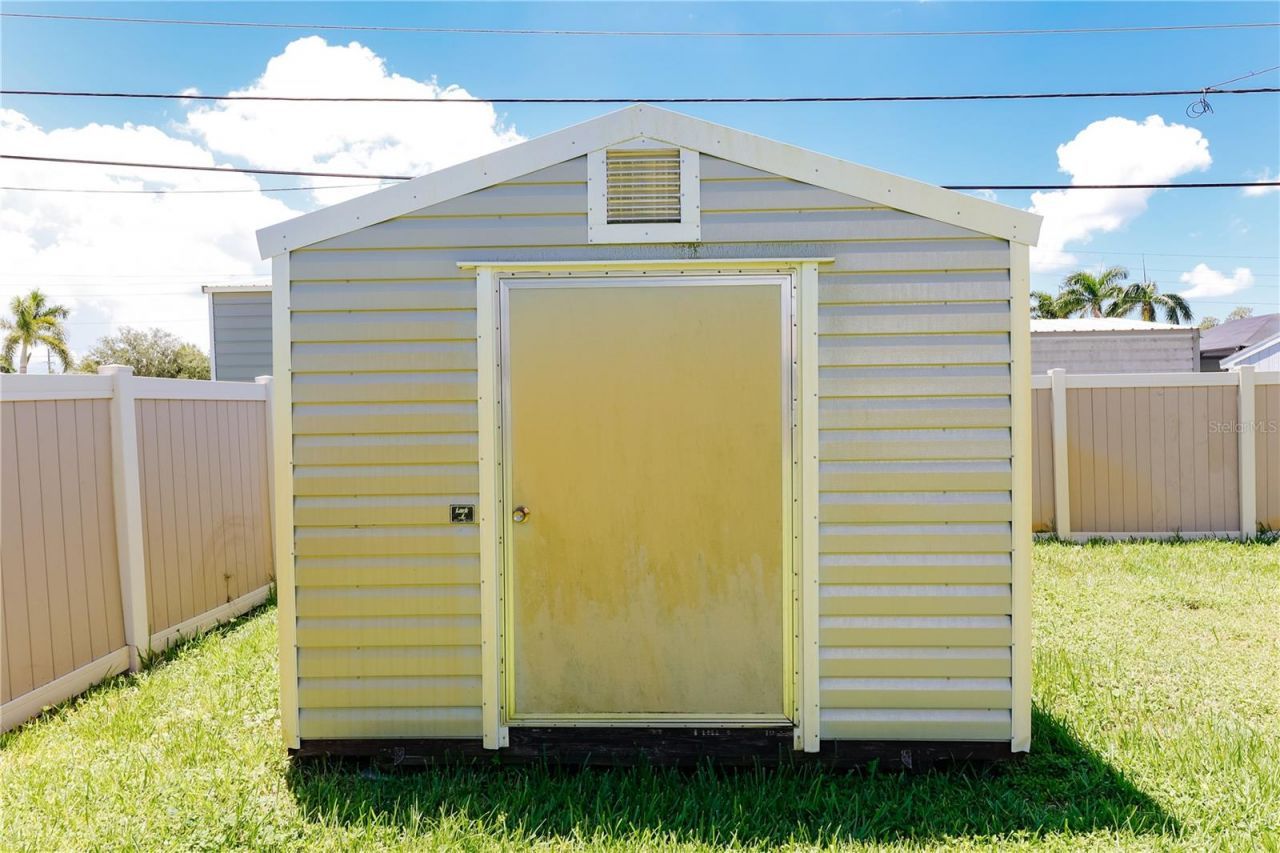 5211 24th Avenue Drive W, Bradenton, FL 34209 Photo