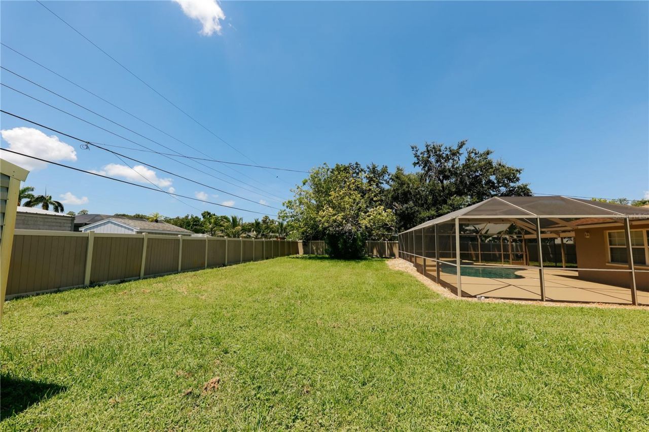 5211 24th Avenue Drive W, Bradenton, FL 34209 Photo