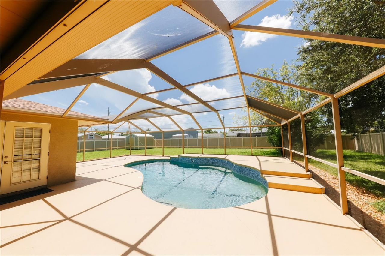 5211 24th Avenue Drive W, Bradenton, FL 34209 Photo