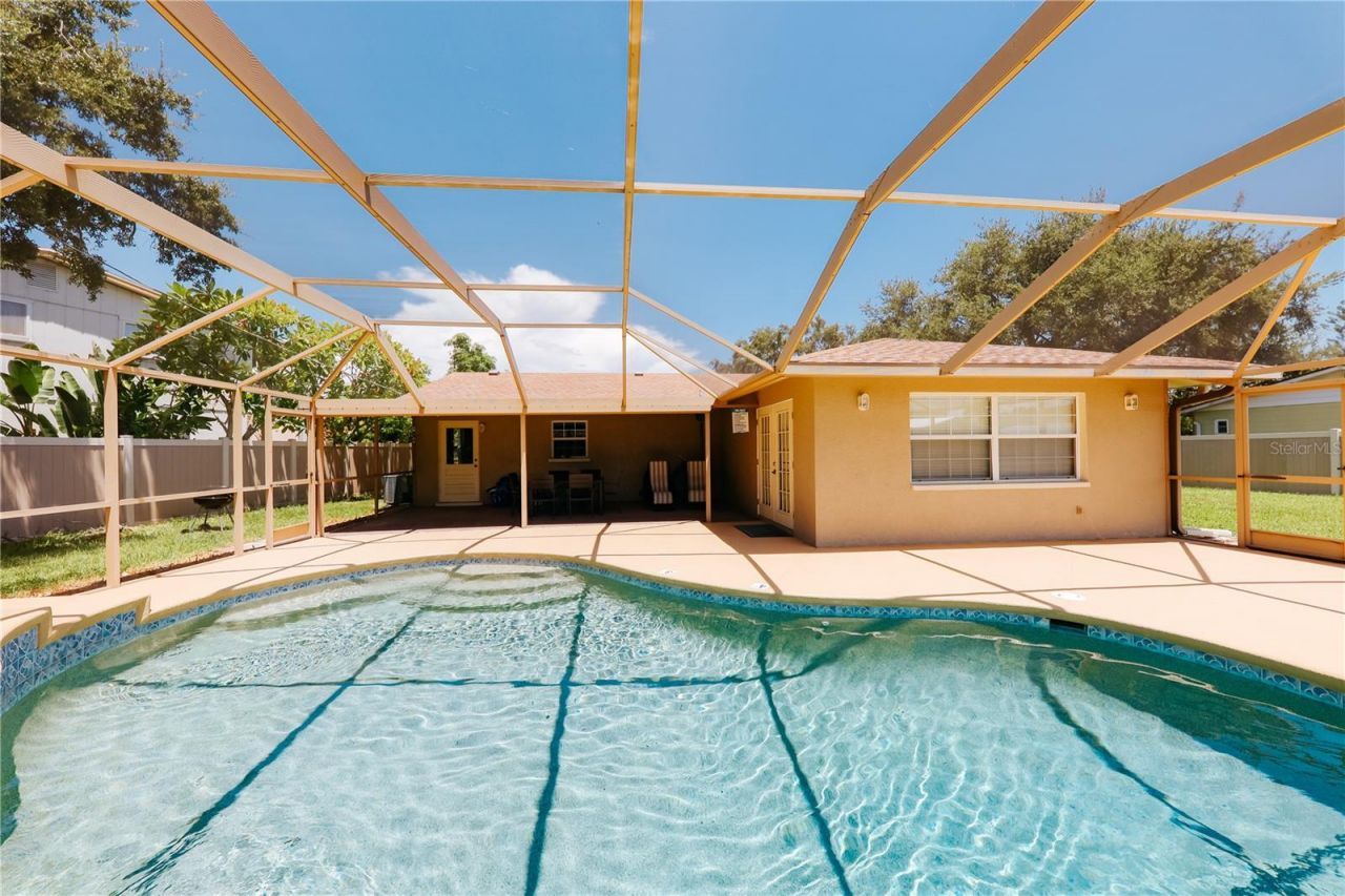 5211 24th Avenue Drive W, Bradenton, FL 34209 Photo