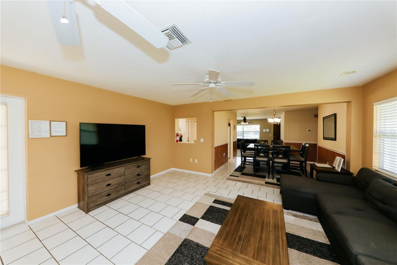 5211 24th Avenue Drive W, Bradenton, FL 34209 Photo