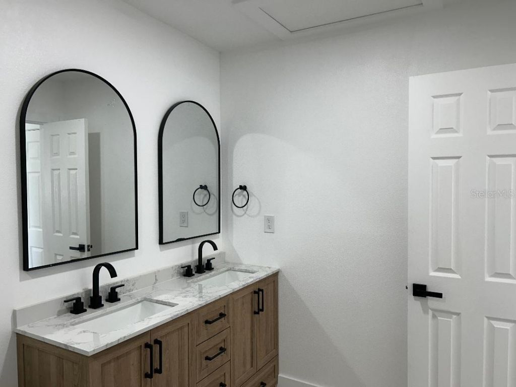 4611 W Mcelroy Avenue , Tampa, FL 33611 Photo