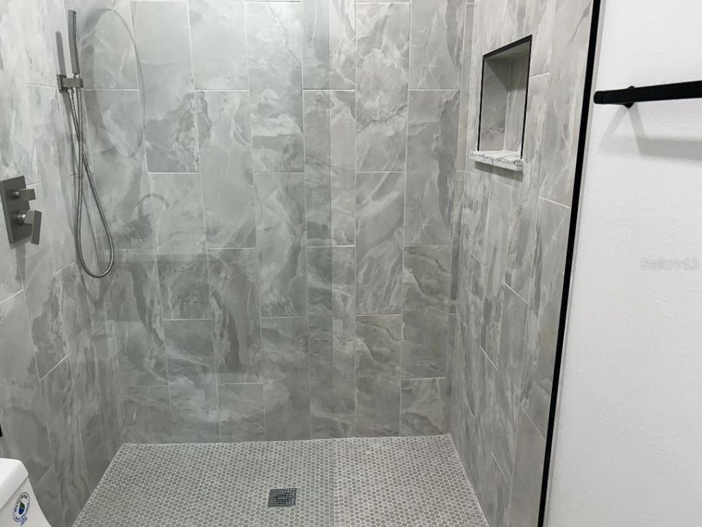 4611 W Mcelroy Avenue, Tampa, FL 33611 Photo