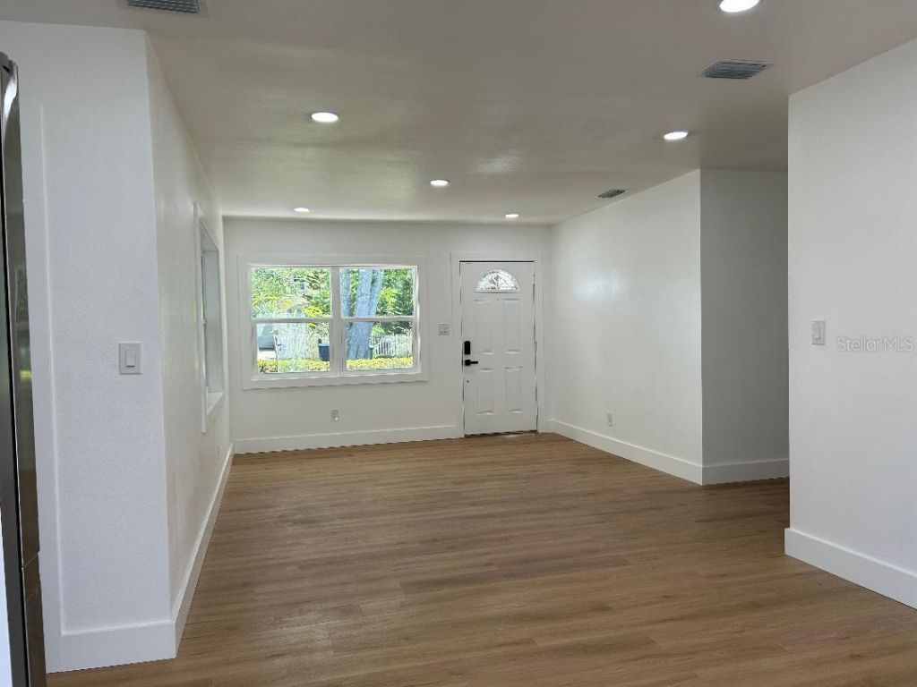 4611 W Mcelroy Avenue , Tampa, FL 33611 Photo