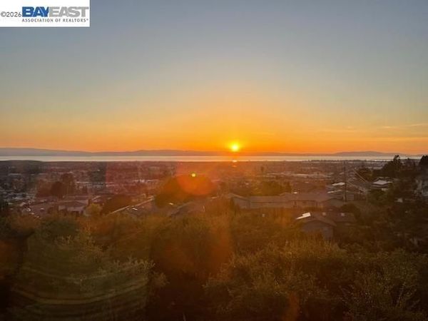 19100 Crest Ave, Unit 24, Castro Valley, CA 94546