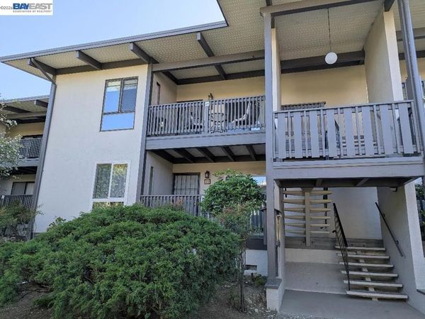 19100 Crest Ave, Unit 24, Castro Valley, CA 94546