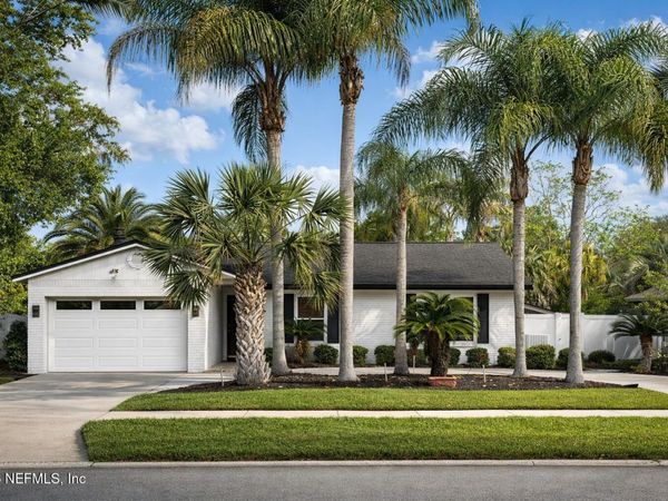 11654 LAKE RIDE Drive, Jacksonville, FL 32223