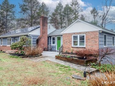 20 Mountain View, New Milford, CT 06776