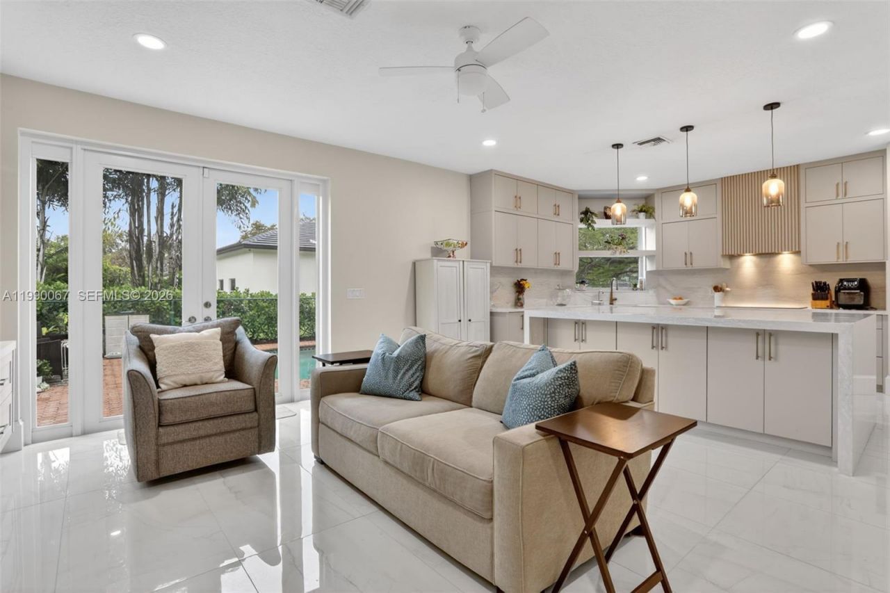 4953 Kensington Cir, Coral Springs, FL 33076 Photo