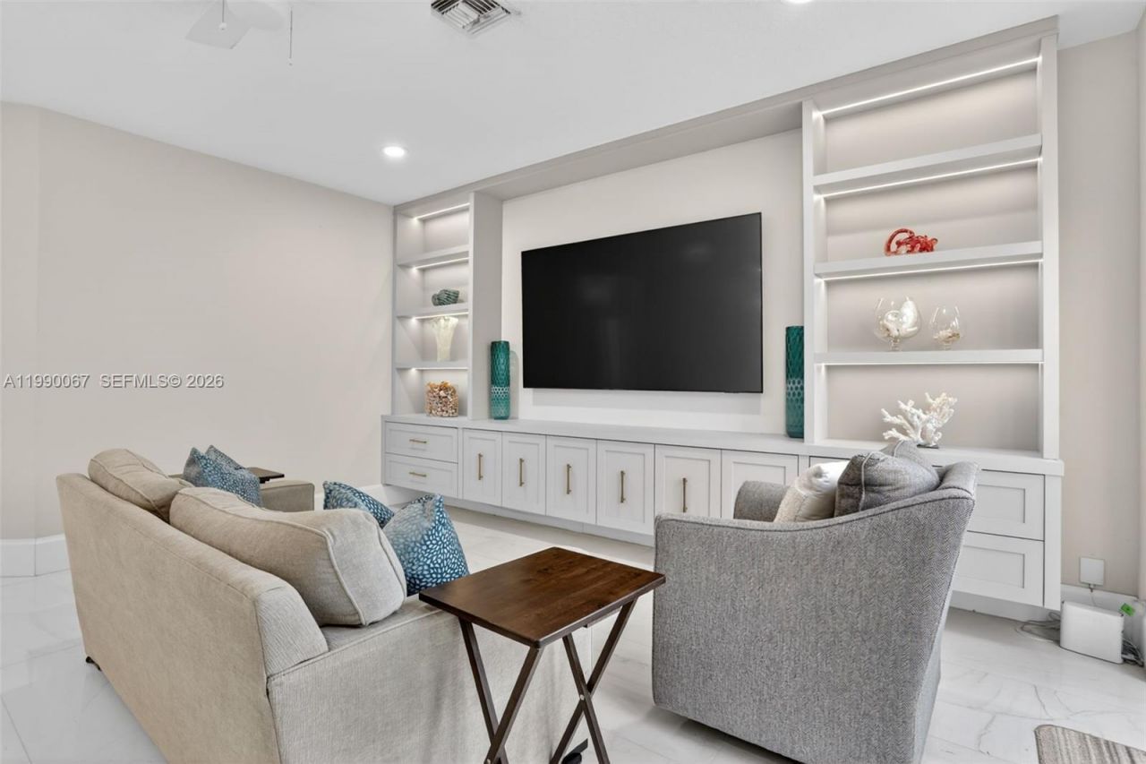 4953 Kensington Cir, Coral Springs, FL 33076 Photo