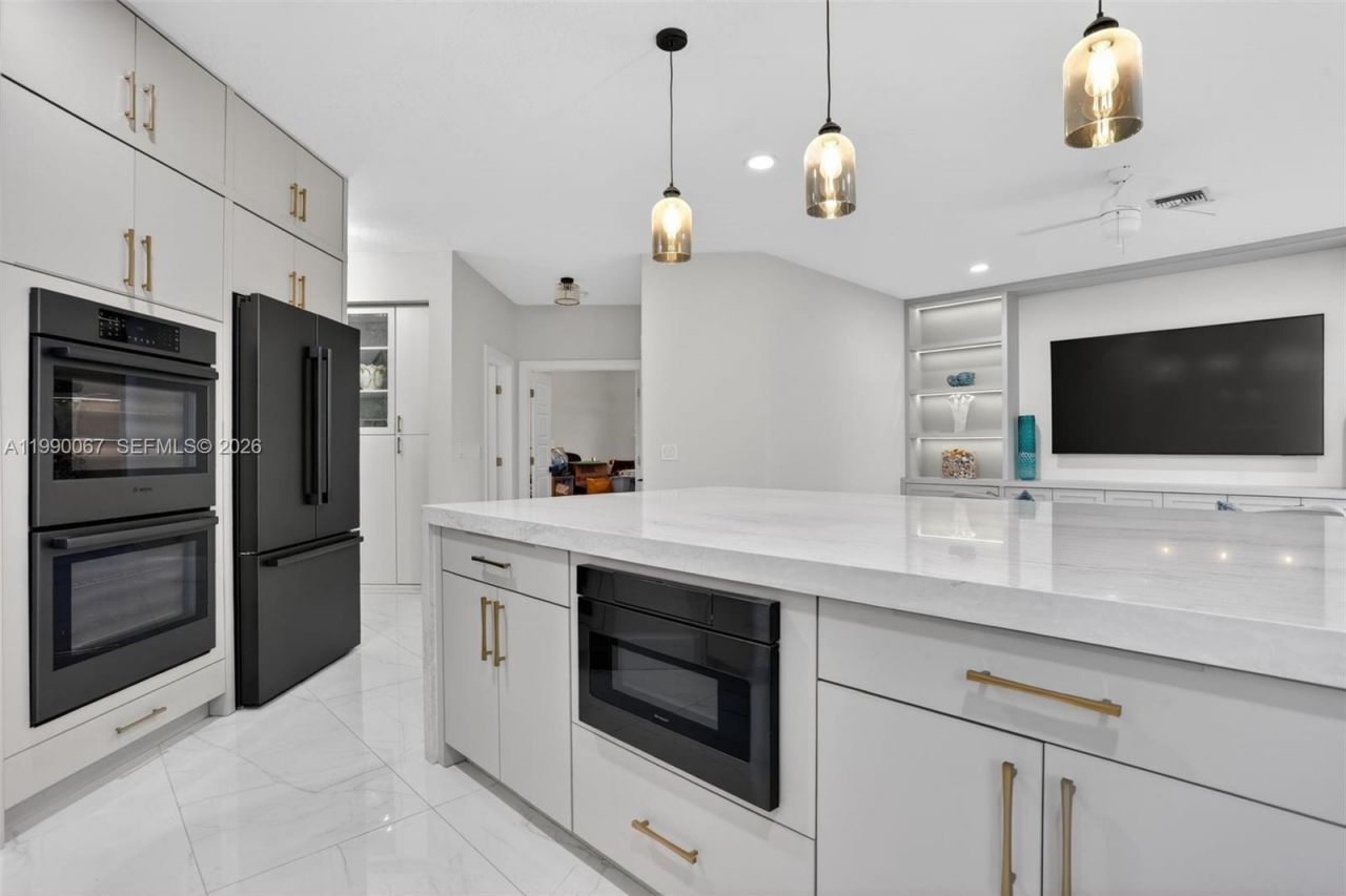 4953 Kensington Cir, Coral Springs, FL 33076 Photo