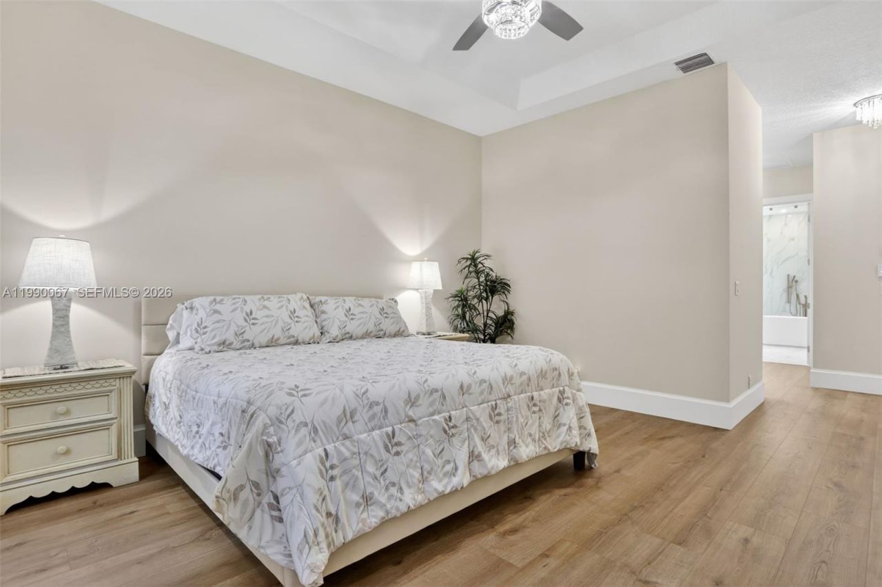 4953 Kensington Cir, Coral Springs, FL 33076 Photo