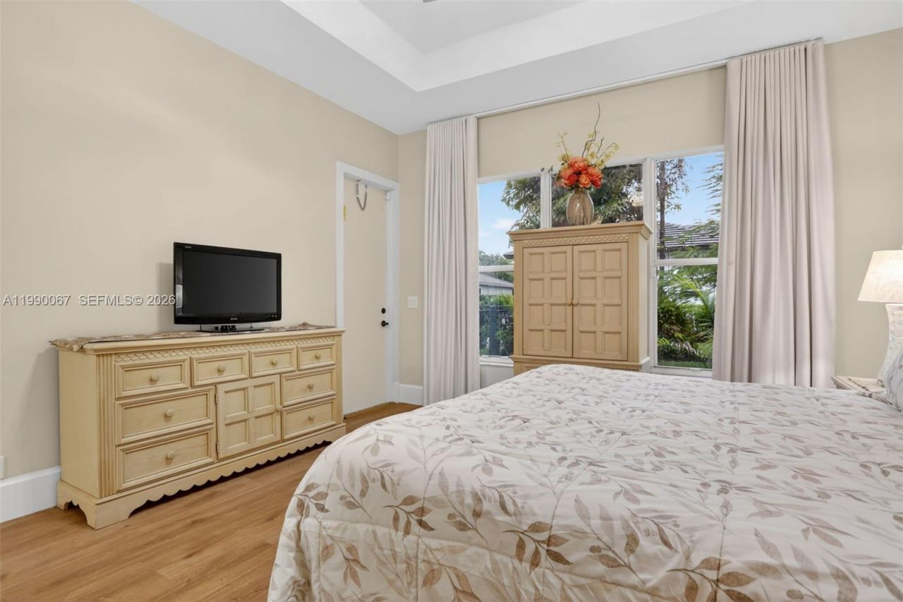 4953 Kensington Cir, Coral Springs, FL 33076 Photo