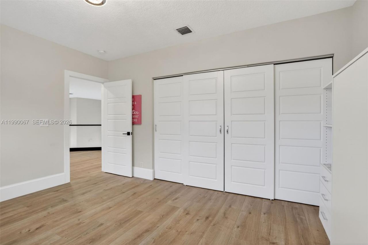 4953 Kensington Cir, Coral Springs, FL 33076 Photo