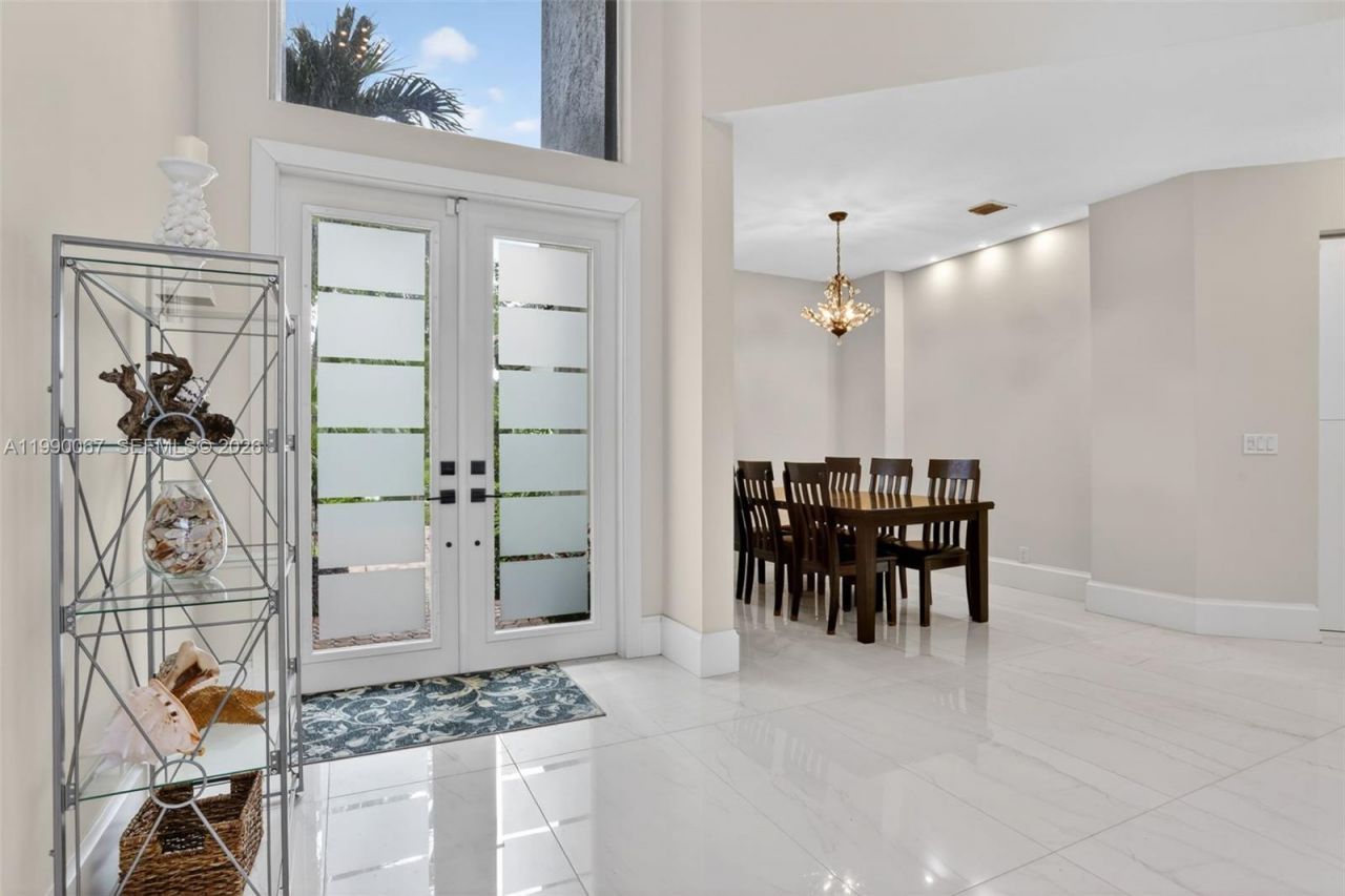 4953 Kensington Cir, Coral Springs, FL 33076 Photo