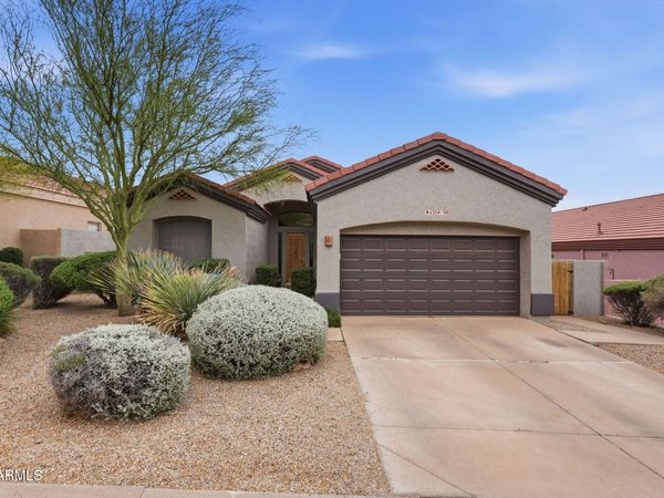 6334 E VIEWMONT Drive, Unit 58, Mesa, AZ 85215