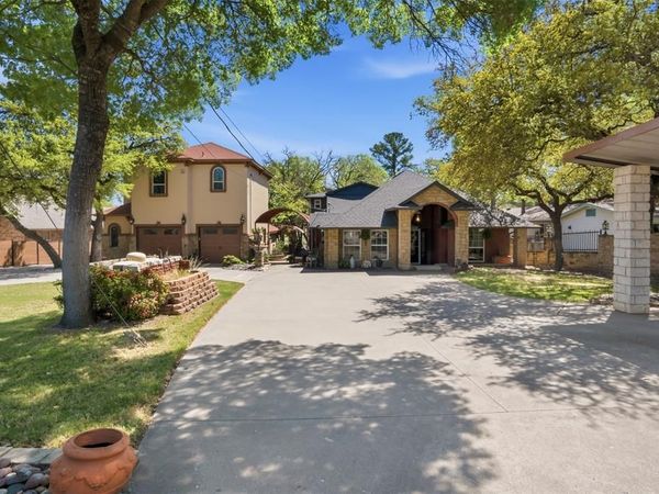 106 Marina View Court, Weatherford, TX 76087