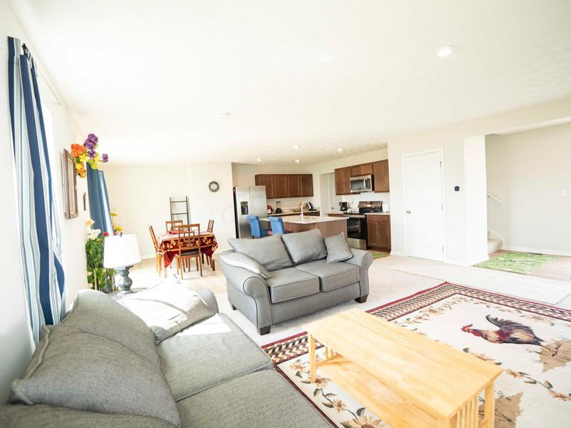 8587 Erie Loop, Canal Winchester, OH 43110 Photo 11