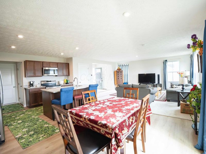 8587 Erie Loop, Canal Winchester, OH 43110 Photo 15