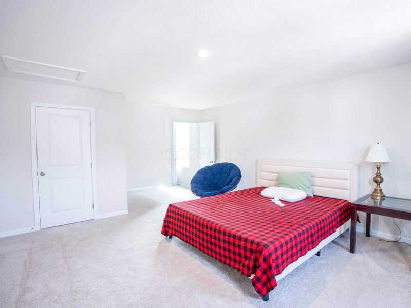 8587 Erie Loop, Canal Winchester, OH 43110 Photo 31