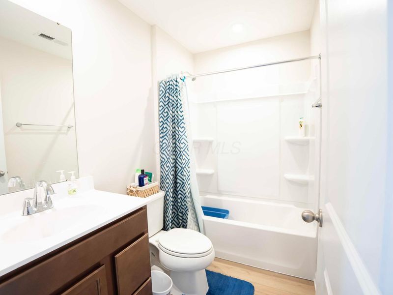 8587 Erie Loop, Canal Winchester, OH 43110 Photo 37