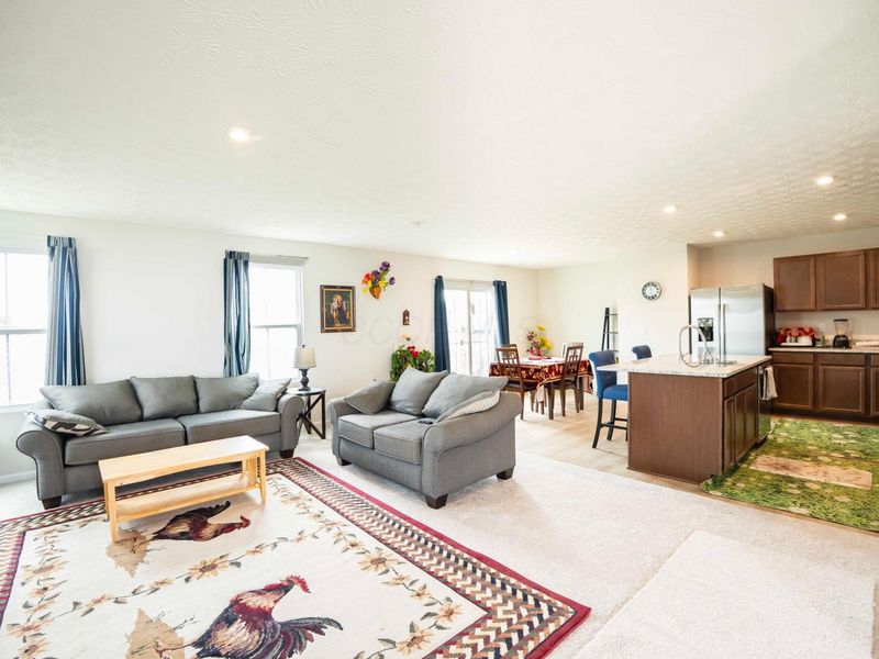 8587 Erie Loop, Canal Winchester, OH 43110 Photo 7