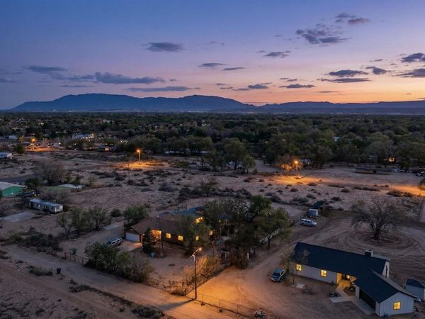 7145 Corlena Court SW, Albuquerque, NM 87121