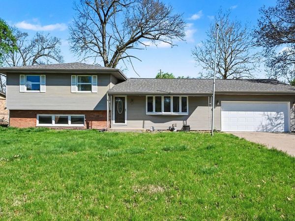 19195 Haviland Drive, South Bend, IN 46637