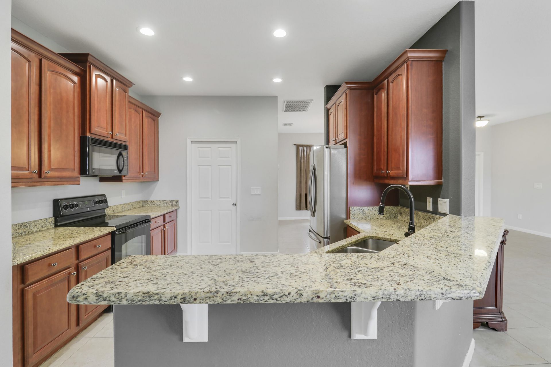 825 SW Mccracken Avenue, Port Saint Lucie, FL 34953 Photo